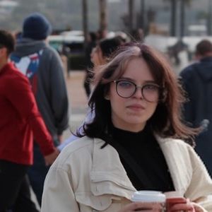 Meet your Posher, Julia